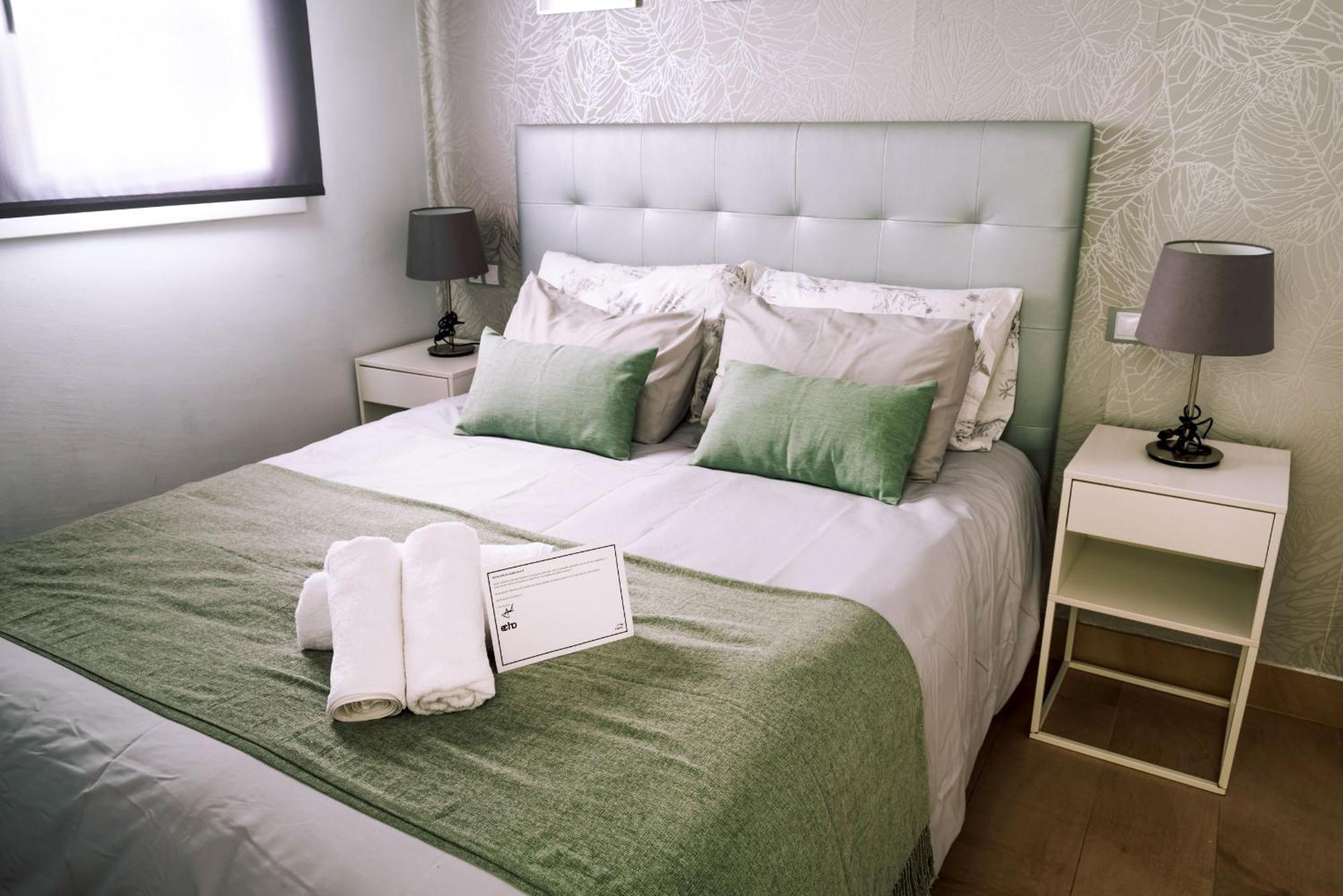 Echo Suites Nervion Севилья Экстерьер фото