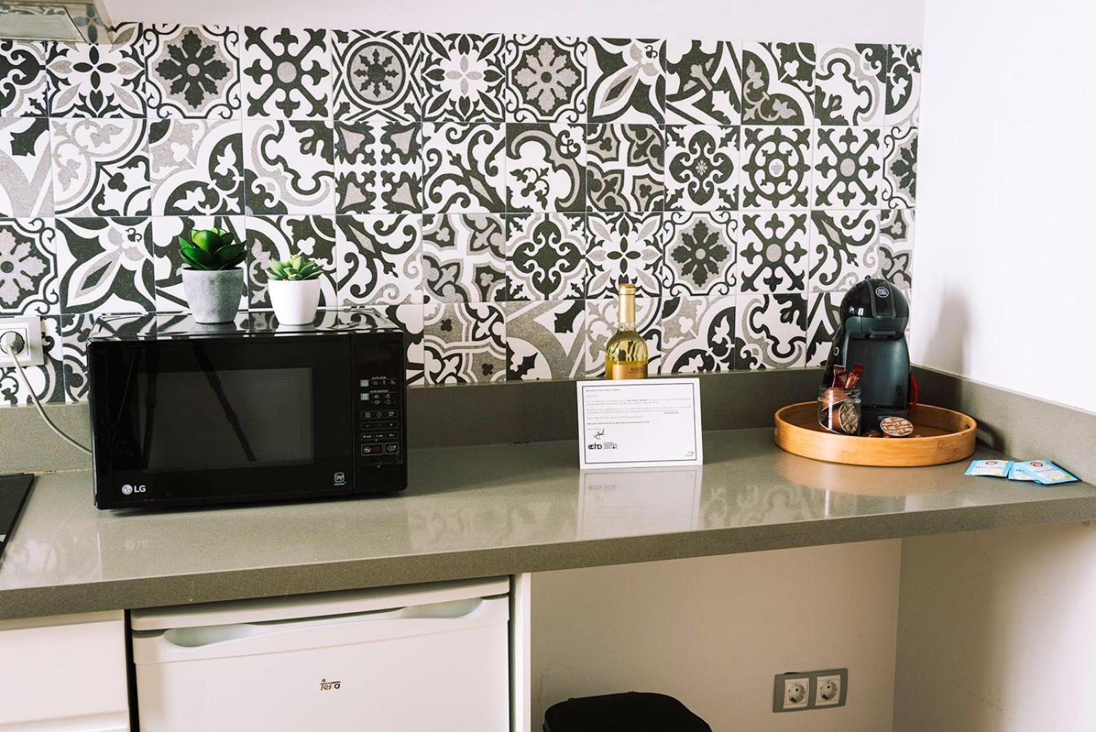 Echo Suites Nervion Севилья Экстерьер фото